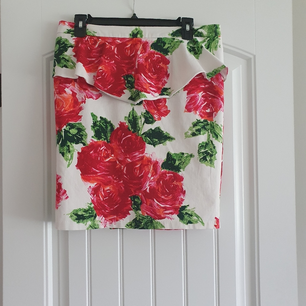 Love 21 Rose Ruffle Skirt